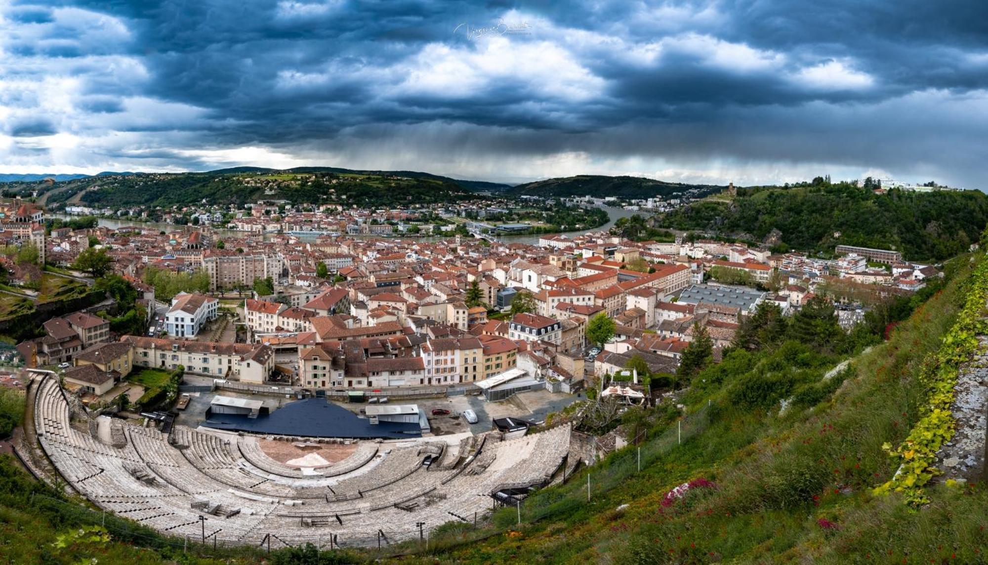 Apartment Cosylocation - Cocooning- Vue Theatre Antique Vienne (Isere)